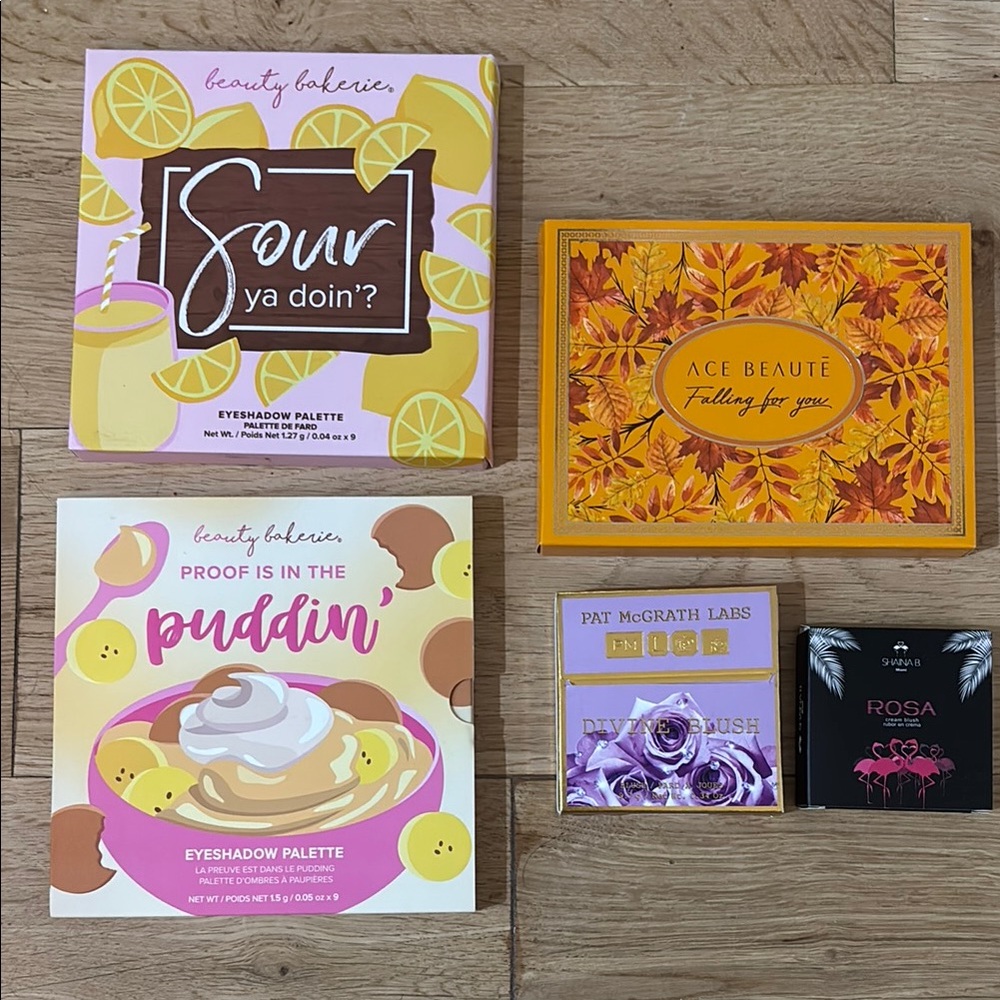 LOT of 5 BRAND NEW EYESHADOW PALETTES + Bonus Blushes